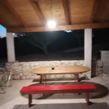 Holiday Rombizon Petar דוברופוליינה