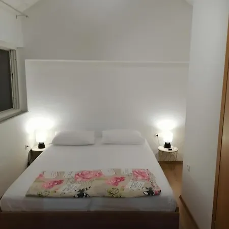 Holiday home Holiday Rombizon Petar